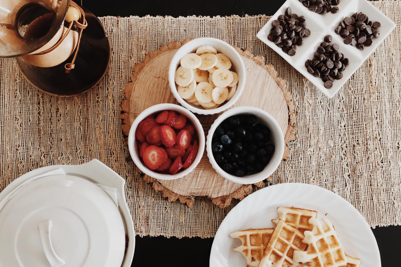 Breakfast with fruits 